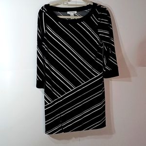 White House Black Market Women's Top size S